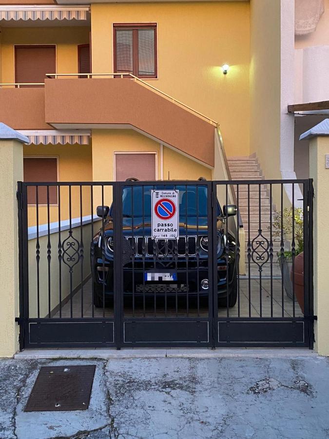 Oasi Di Mare Apartman Torre dell'Orso Kültér fotó